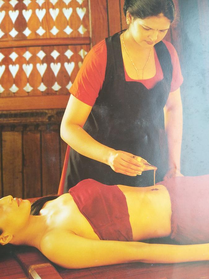 Pozhiyoram Ayurveda Beach Resort Alappuzha 외부 사진