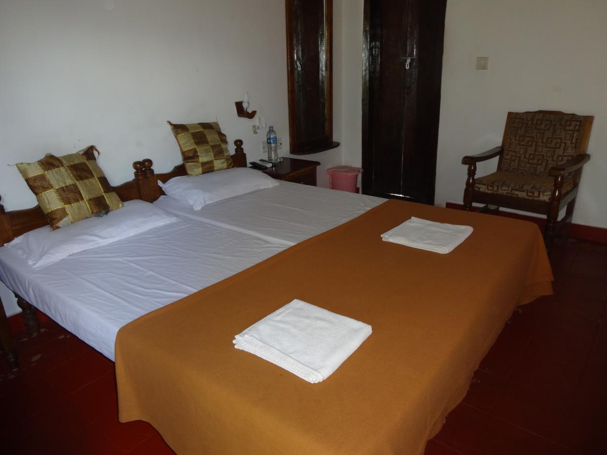 Pozhiyoram Ayurveda Beach Resort Alappuzha 외부 사진