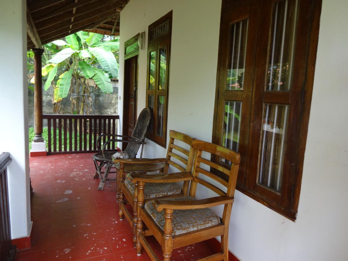 Pozhiyoram Ayurveda Beach Resort Alappuzha 외부 사진