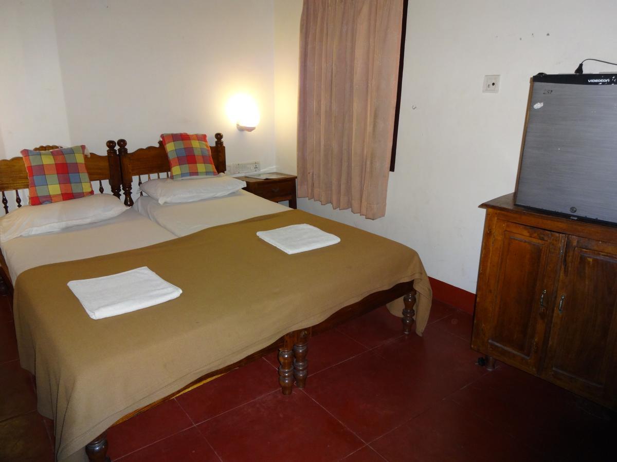 Pozhiyoram Ayurveda Beach Resort Alappuzha 외부 사진
